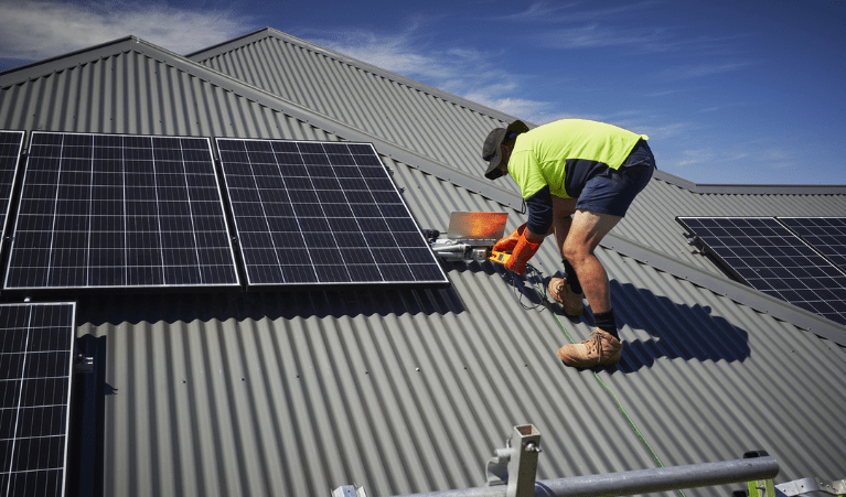 Solar Maintenance - Web triangle